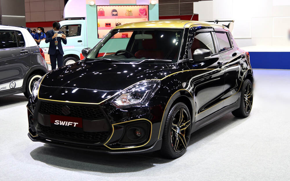 Suzuki đường kẻ mạ vàng