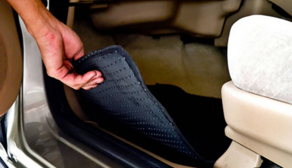 Thảm lót sàn bị cong vênh