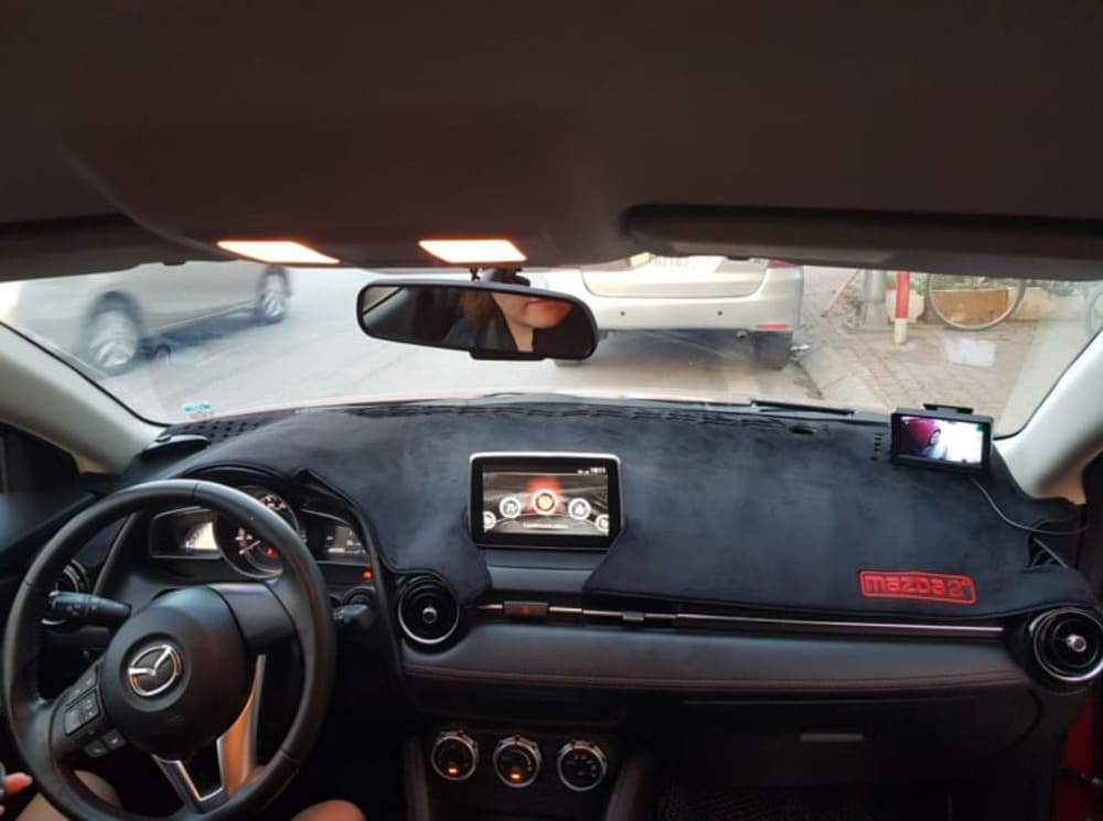 Thảm taplo nhung chống nóng chống lóa nội thất ô tô