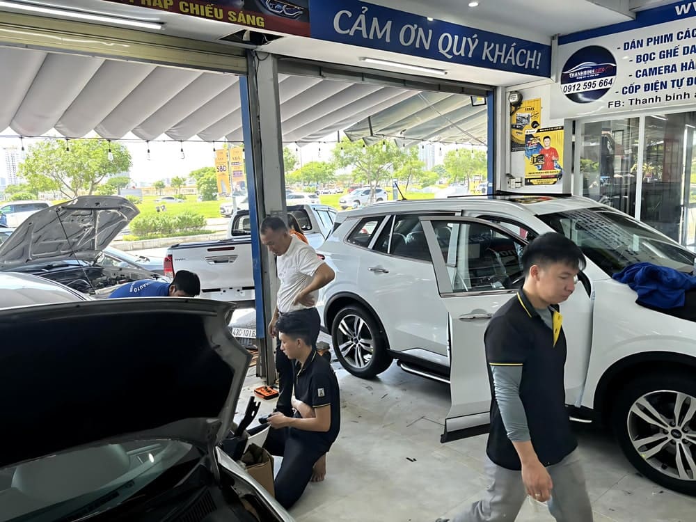 Thay kính ô tô Thanh Bình Auto 