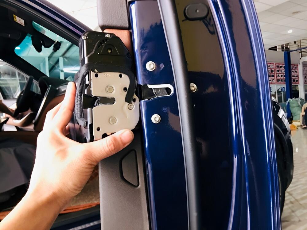 Thi công ;ắp đặt cửa hít