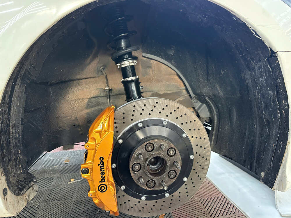 Thi công lắp đặt phuộc BC Racing chuyên nghiệp tại GTX Auto Care