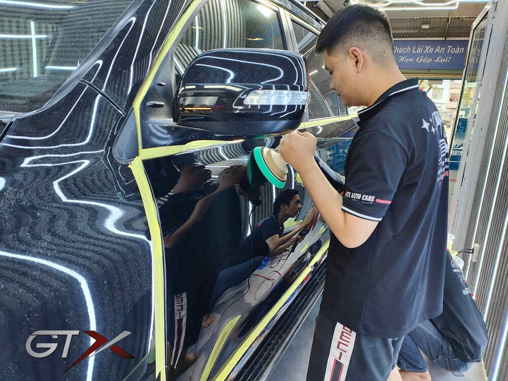 Thời gian độ body kit Toyota Camry