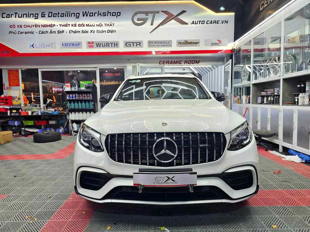 Độ Mercedes GLC 63 AMG Body Kit chuyên nghiệp