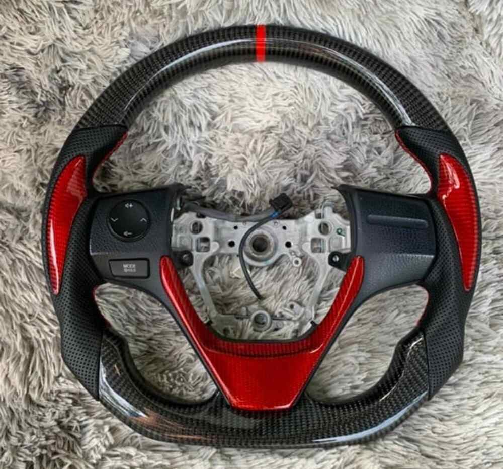 Tìm hiểu về vô lăng carbon