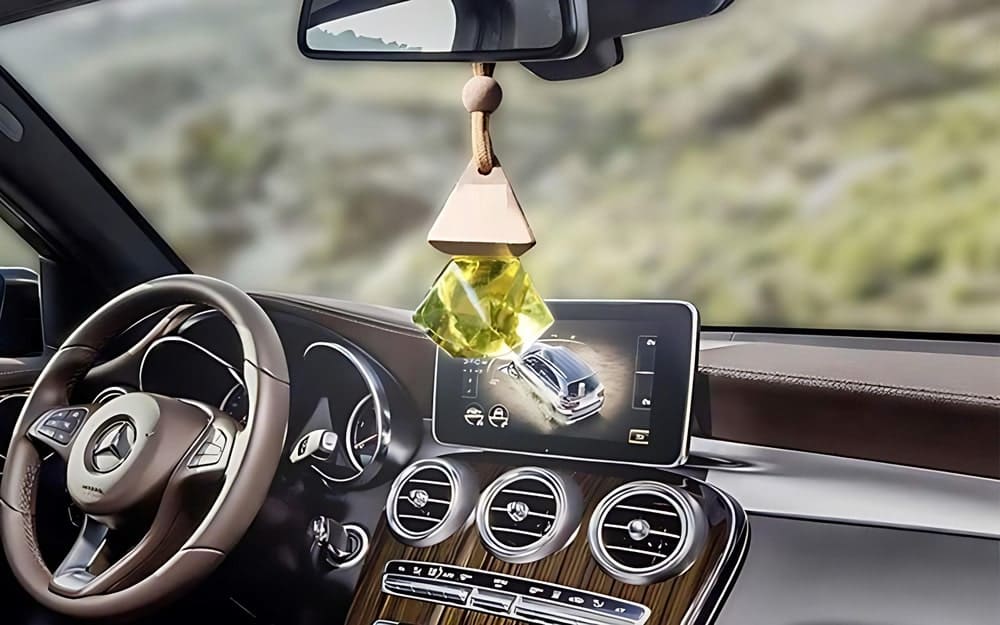 Tinh dầu thơm- loại bỏ dễ dàng mùi da xe mới