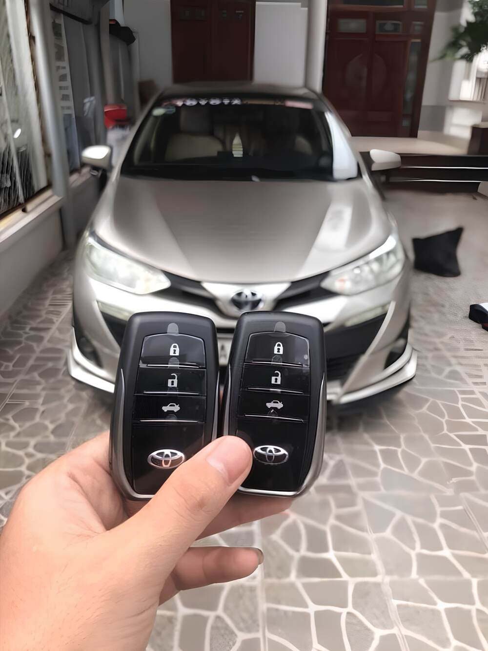 Tính năng tự động khóa cửa xe Vios