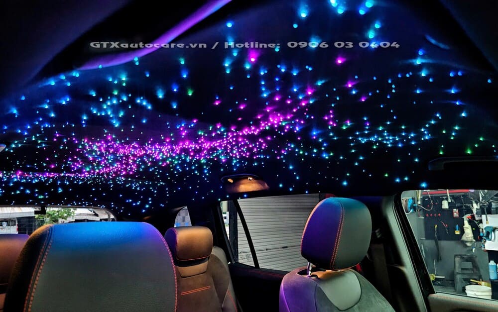 Trần sao - thứ chỉ thấy ở những xe cao cấp