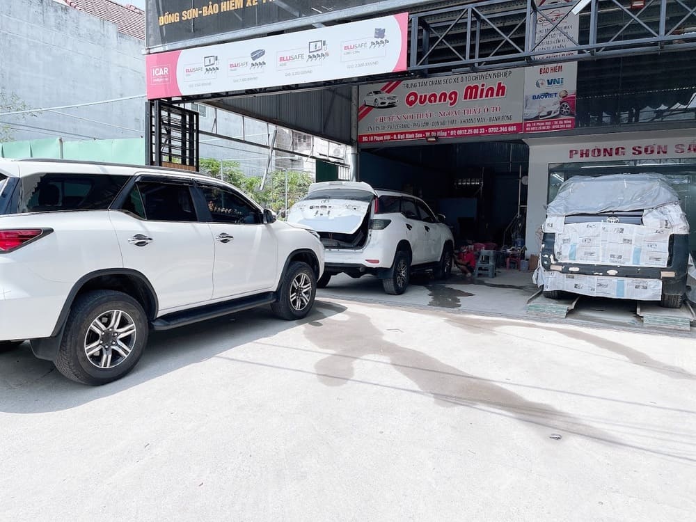 Garage Ô Tô Quang Minh