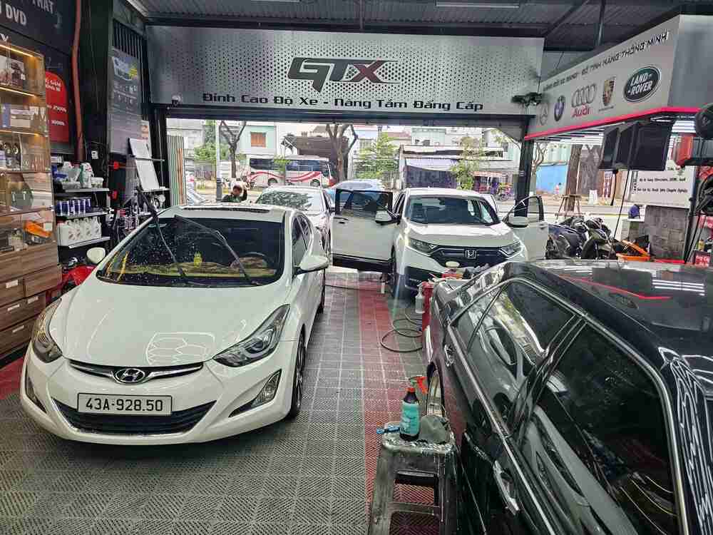 Trung tâm lắp đặt màn hình xe ô tô chuyên nghiệp GTX Auto Care