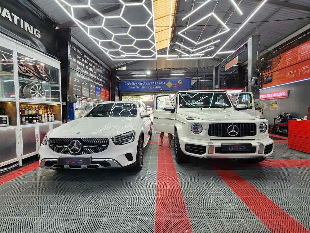 Trung tâm lắp đặt vè che mưa cho ô tô chuyên nghiệp