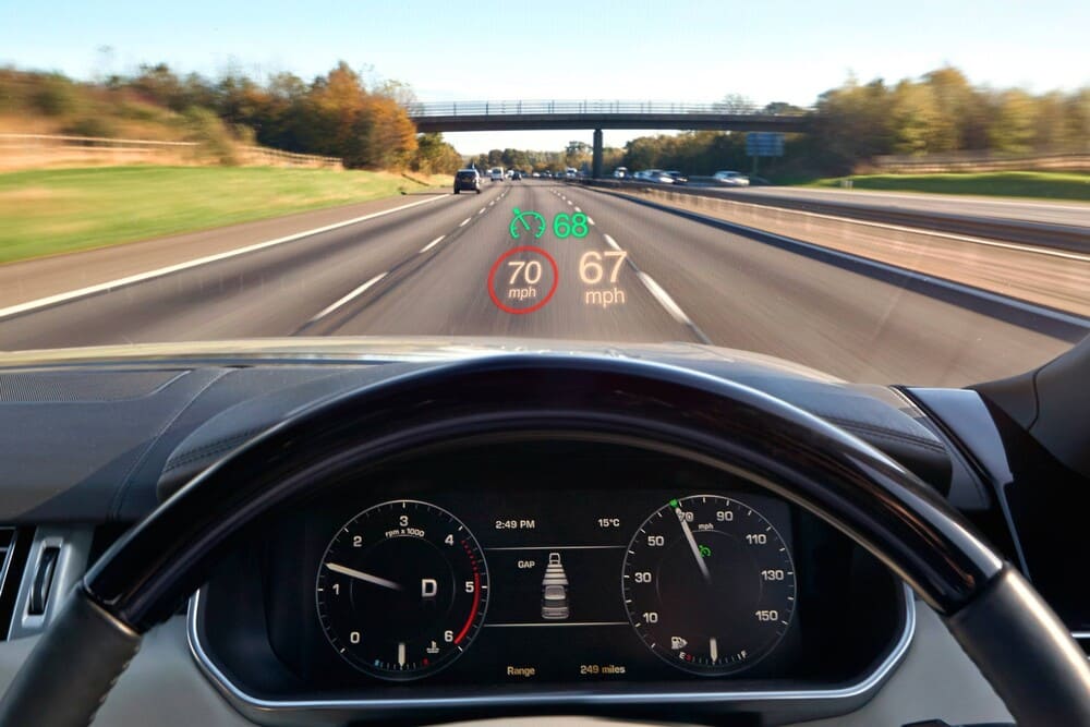 Ưu và nhược điểm màn hình HUD