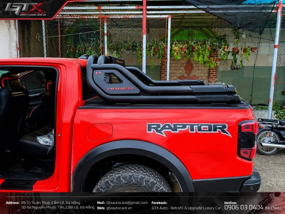 Vai thể thao Ford Ranger Raptor thương hiệu Hamer 