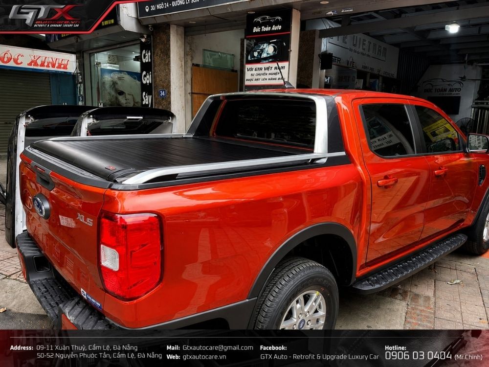 Vai thể thao nhựa ABS Ford Ranger thương hiệu Wildtrak