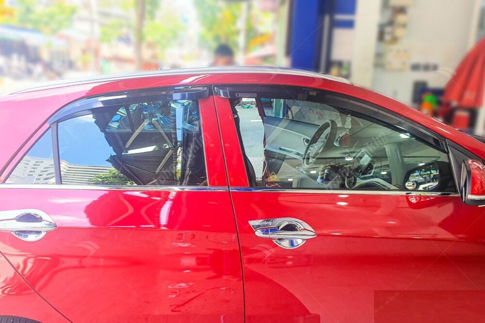 Vè che mưa xe Kia Morning tăng tính thẩm mỹ cho xe