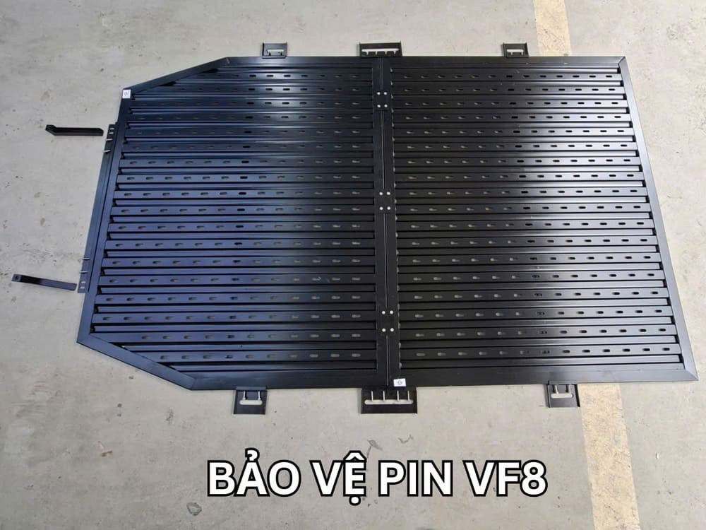 Vì sao cần lắp tấm bảo vệ pin cho xe điện