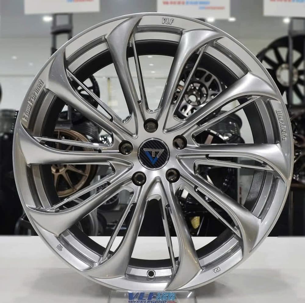 VLF Wheels mẫu đa chấu xoắn màu bạc