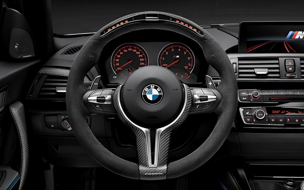 Vô lăng BMW