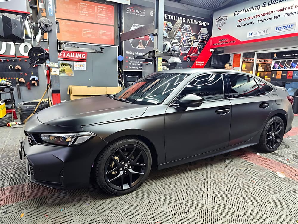 Wrap đổi màu cho sườn xe Civic sang trọng